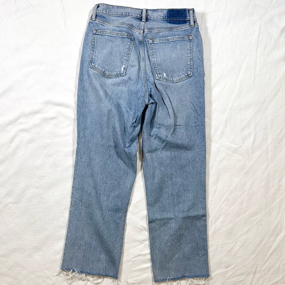 Abercrombie 90’s Straight Ultra High Rise 10 30 Mid Wash Cropped - Picture 3 of 5